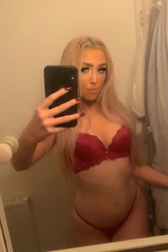 Charlotte85 from Ontario,Canada