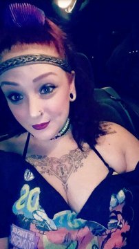 bettie84 from Ontario,Canada
